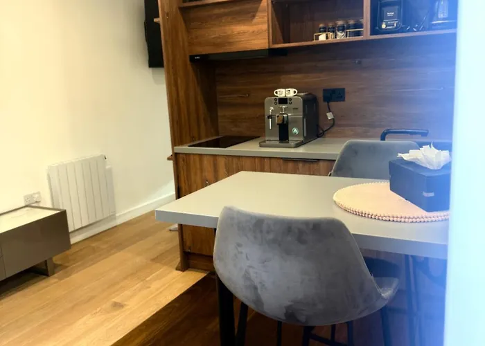 New Built Cosy Apartment Within Walking Distance Of Churchill Hospital